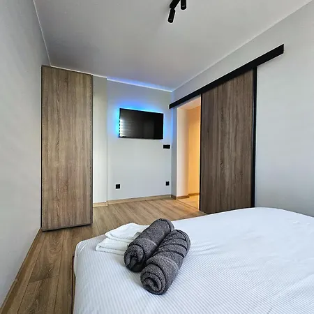 Novoczesny - Self Check-in *